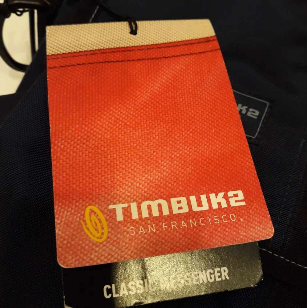 NEW PAC-12 Timbuk2 Classic Messenger Bag Medium Dusk Blue & Black